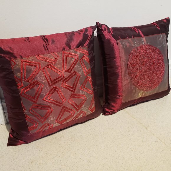 2 Deluxe Ritz Carlton Designer Throw Pillows 15'x15' & 5' Thick W/Zippers, MINT! - Picture 4 of 8